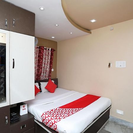 Oyo 9975 Hotel Asmeet Calcutta Buitenkant foto