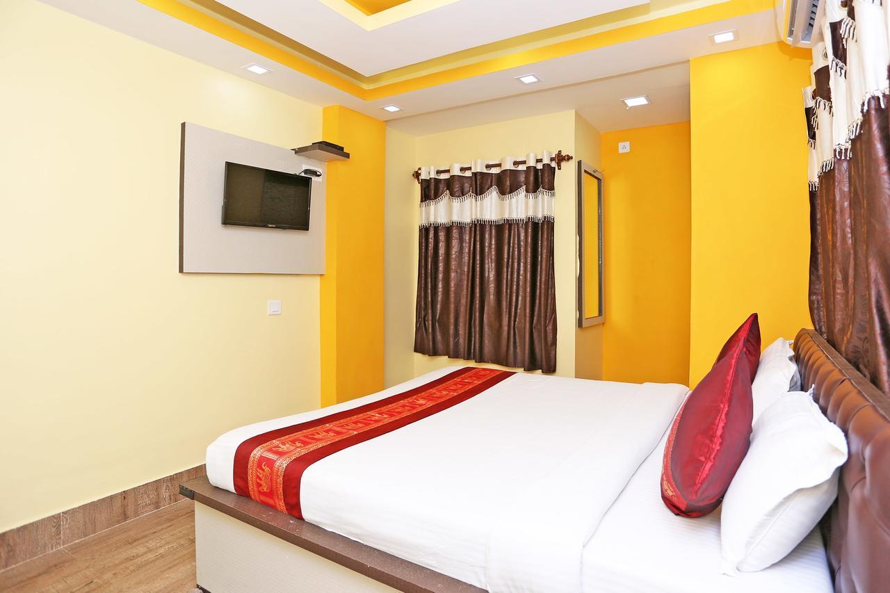 Oyo 9975 Hotel Asmeet Calcutta Buitenkant foto