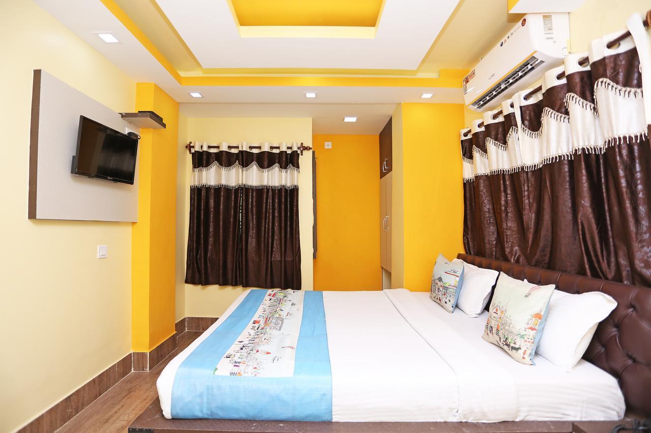 Oyo 9975 Hotel Asmeet Calcutta Buitenkant foto