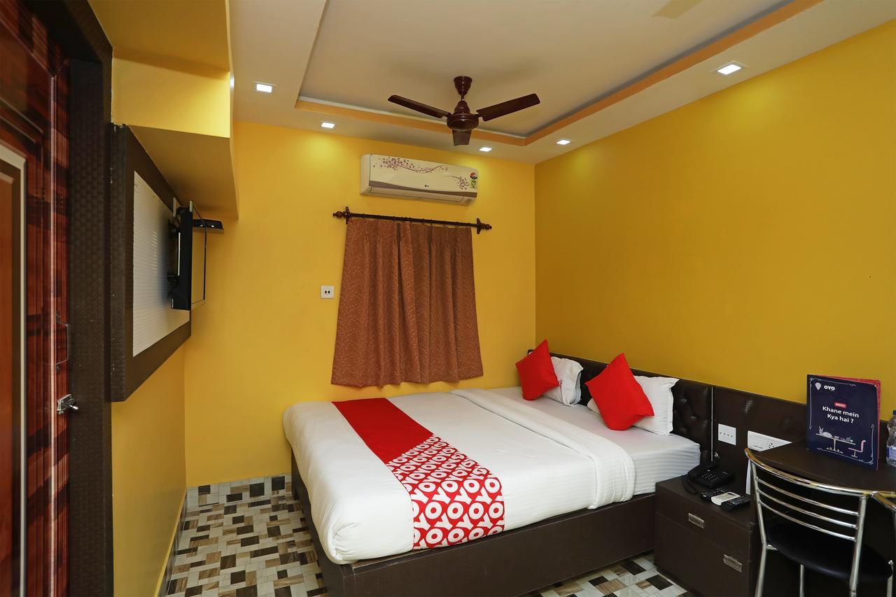 Oyo 9975 Hotel Asmeet Calcutta Buitenkant foto